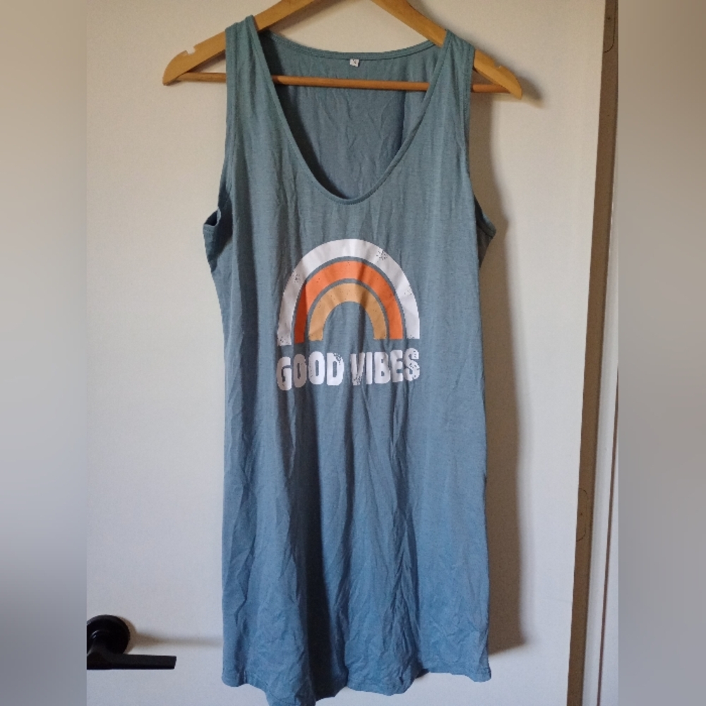 Good Vibes Sleeveless Nightgown Size Medium NWOT